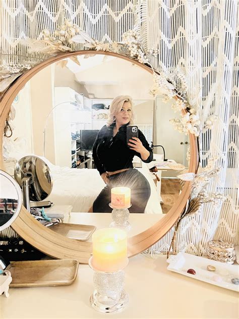 Myra La Chula - Instagram 💄 laschulasmasverracas/ Facebook mira makeup