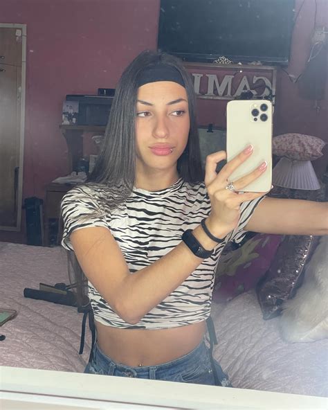 camilita (@camiestario_) • Instagram photos and videos