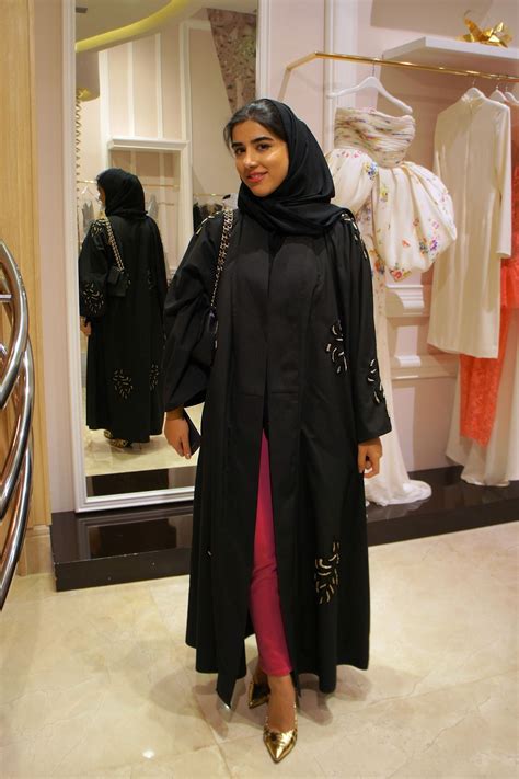 Aisha Qatar/Engineer, Arabic High fashion style | High fashion, Fashion