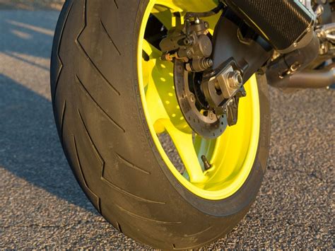 Pirelli Diablo Rosso III Tire Review | Cycle World