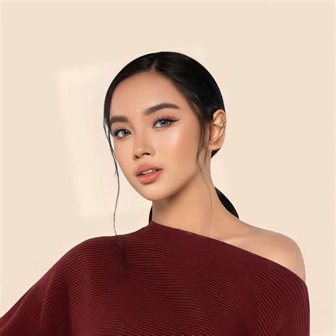 lyodra  cantik gaya kecantikan