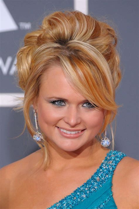 Hot Photos Celebrity: Miranda Lambert Hairstyles