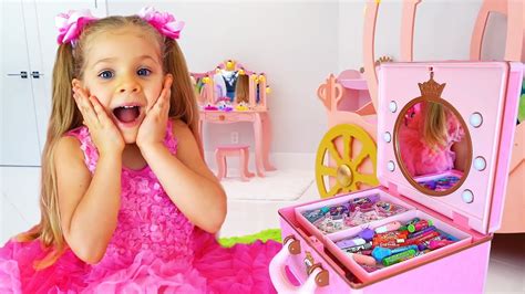 Диана играет в салон красоты - YouTube