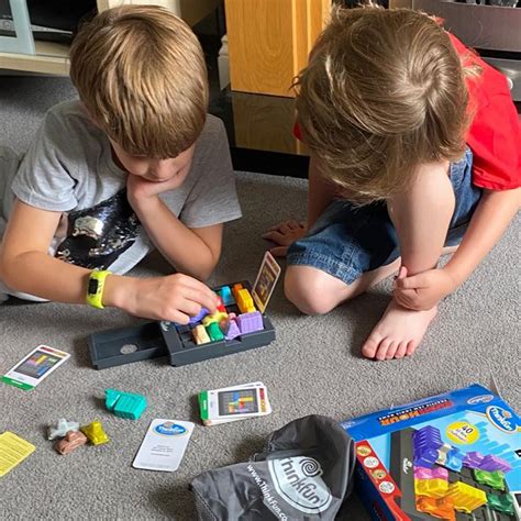 This video tutorial explains how to beat the rush hour game 3