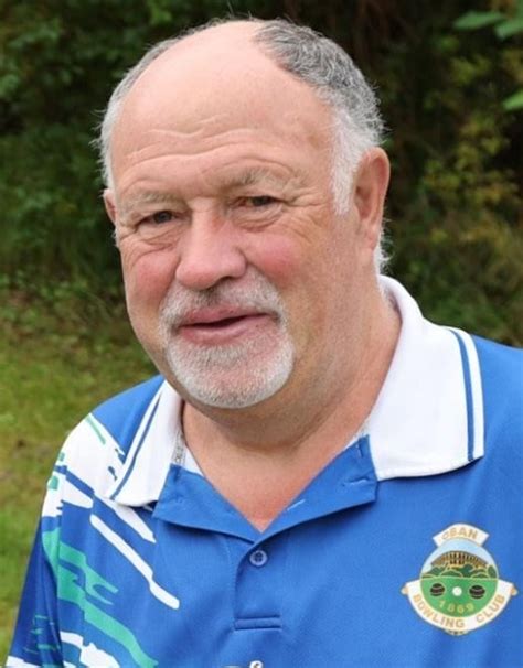 tribute  neil macdougall