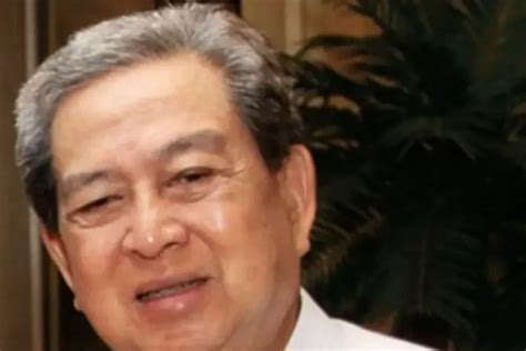 perjalanan budi hartono sukses  kretek hingga bisnis finansial