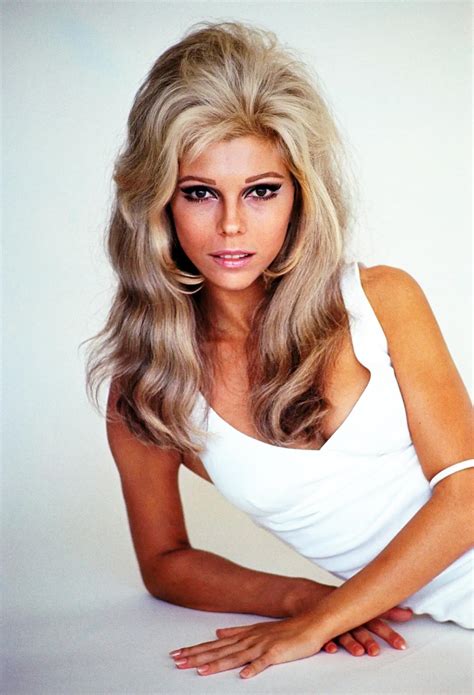 Nancy Sinatra 1968 - Images