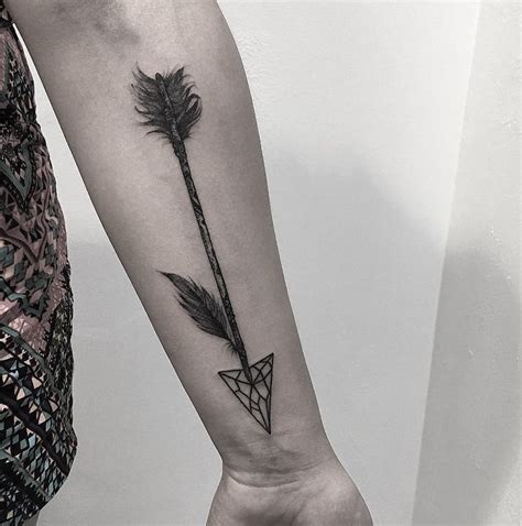 10 diseños diferentes de tatuajes que todas tienen