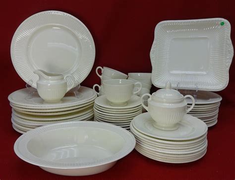 Wedgwood Pottery - Guide to Value, Marks, History | WorthPoint Dictionary