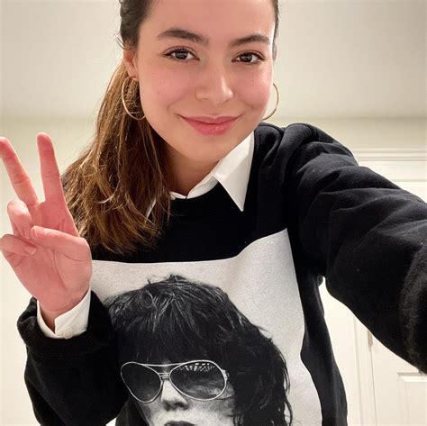 Miranda Cosgrove (onlyfanssz) Nude OnlyFans Leaks (32 Photos) | #