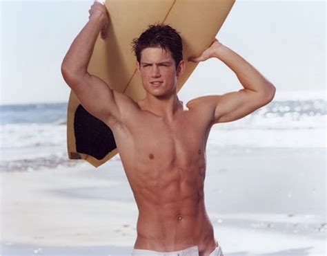 9 best images about HOLLISTER MALE MODELS on Pinterest | Models, Posts ...