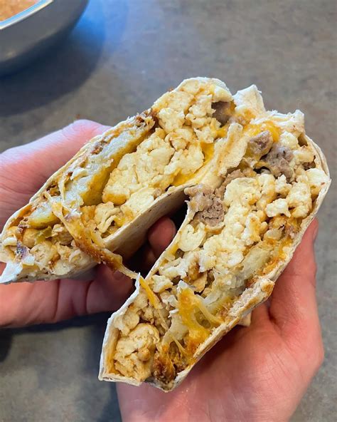 Taco Bell Breakfast Crunchwrap