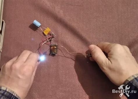 Вечный фонарик из пьезоэлемента зажигалки | Лучшие самоделки | Best DIY ...