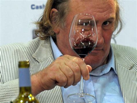 Putin macht Steuerflüchtling Depardieu zum Russen - VOL.AT