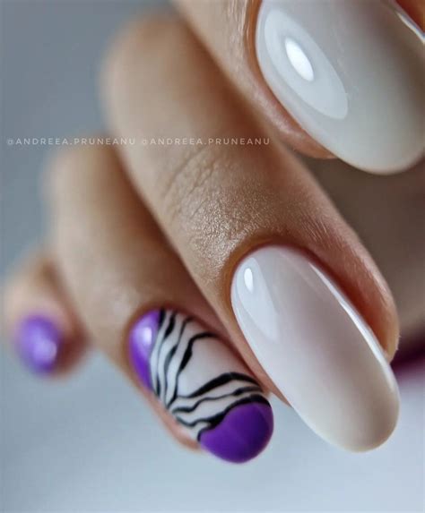 Идеальный маникюр. Салонный дизайн ногтей. White art creative nails ...