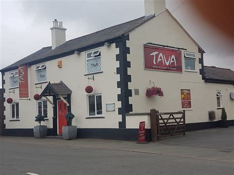 Tava Holt | Wrexham