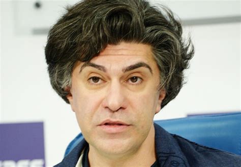 «Делают все, чтобы твоя фамилия даже на сайте не появлялась ...