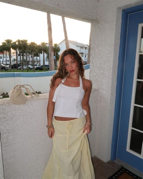 Anna Phillips (@annadawnphillips) • Instagram photos and videos