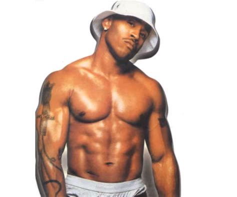 LL Cool J Biography - Facts, Childhood, Family Life & Achievements