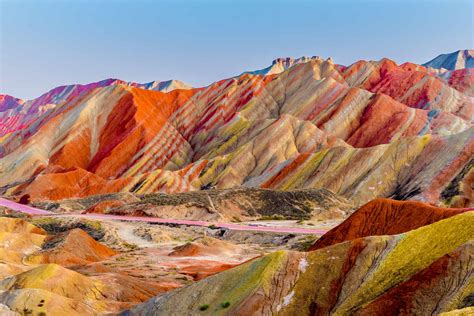 Danxia Cinese: i 7 paesaggi più sorprendenti - greenMe