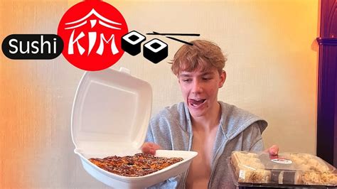 Обзор на самый лучший сет роллов в Калининграде из доставки Sushi Kim ...
