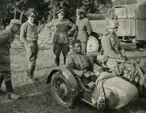 «Немецкие солдаты решили прокатить француза на мотоцикле»: foto_history ...
