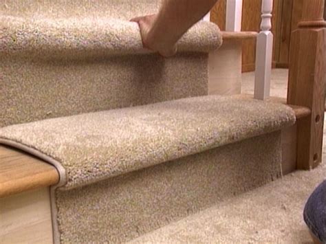 How to Install a Carpet Runner on Stairs | HGTV