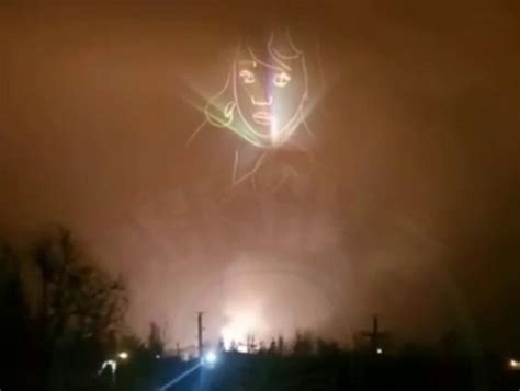 Видео с «поздравлением с Днем ВСУ» от российской армии вирусится в Сети ...