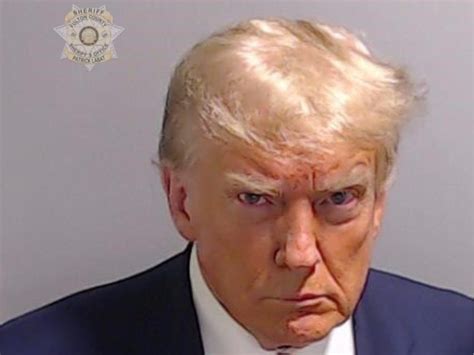 donald trump    money   history making mugshot