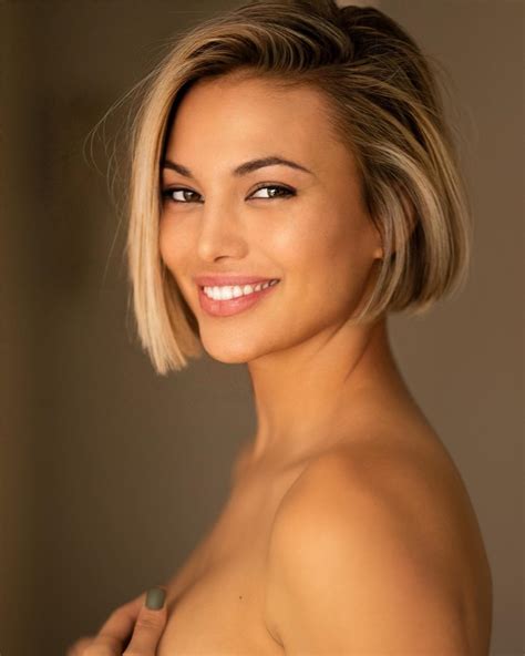 Chic and Flattering Short Bob Haircuts Trending in 2024 - Page 6 of 44
