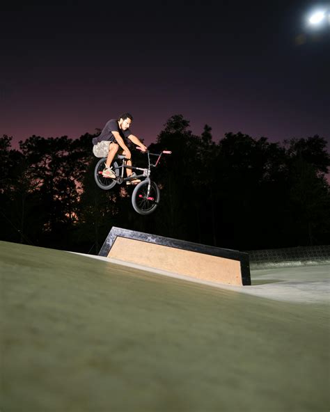 5.000+ Bb+tricks+desnuda Bilder und Fotos · Kostenlos Downloaden