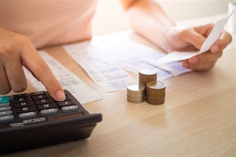 Como reduzir gastos ganhando pouco? Confira dicas práticas!