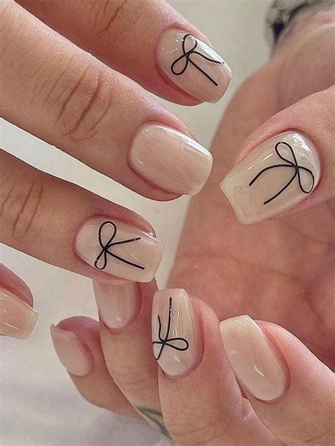 Пин на доске Nails | Маникюр с бантиками, Дизайнерские ногти, Простой ...
