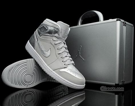 Air Jordan 1 Silver Package