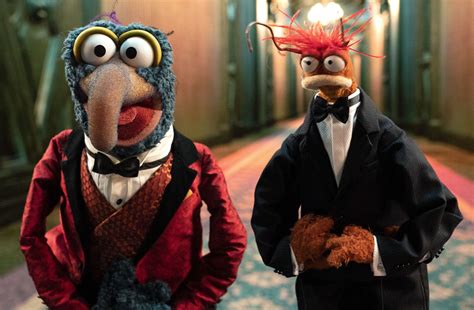 Muppets Haunted Mansion: Pepe and Yvette Nicole Brown on Working with Gonzo
