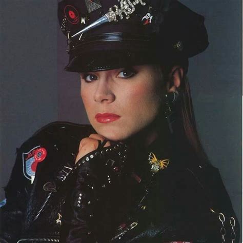 652 best Samantha Fox images on Pinterest | Fox and Foxes