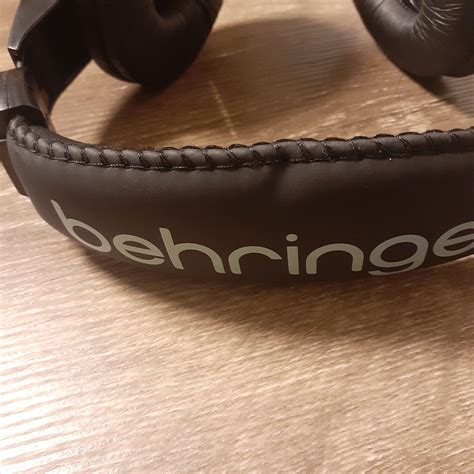 Behringer HPM1000: Private theater room with a rich sound that ...