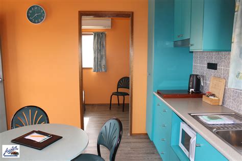 Austin Tourist Park - Small Family Ensuite Cabins
