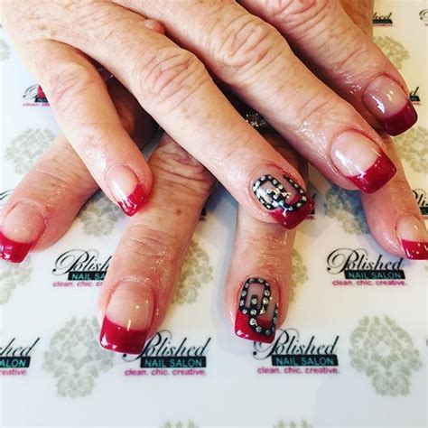 Stylish OU Nails for Oklahoma Homecoming