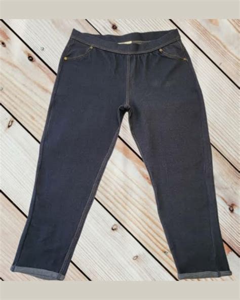 The Fashion Legacy and Career of Designer Bobbie Brooks 29