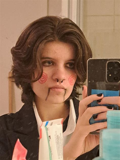What hairstyle would suit me? I'm transmasc so I'd love something masc ...