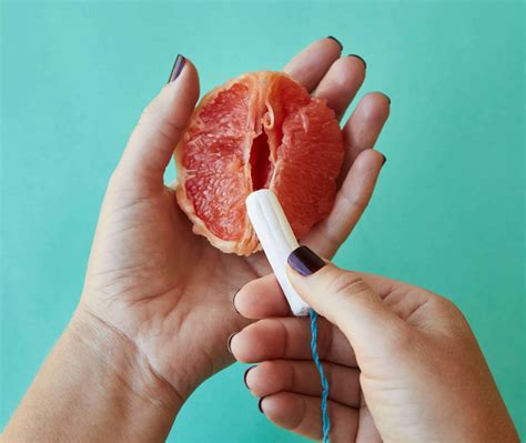 9 Best Organic Cotton Tampons To Ease Your Period