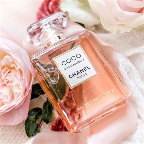 Pin van Yuliyavolkova op Парфюмерия | Coco mademoiselle, Geur, Parfum
