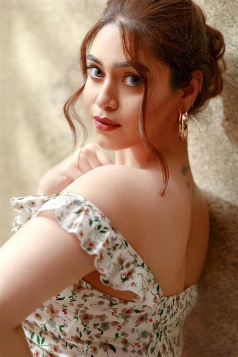 KAVYA - JANAIR MODELING AGENCY