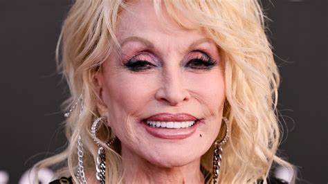 Dolly Parton Is Launching New Duncan Hines Goodies