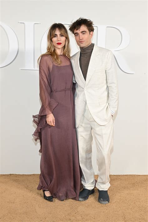 Robert Pattinson and Suki Waterhouse Make Their First Red Carpet Appearance in Style | Vogue