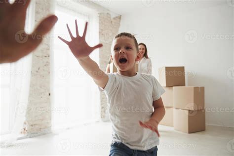 Family members clash over the clutter of moving boxes in house 7