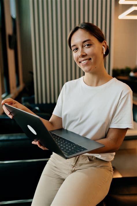 focus on the job of... facility and office manager at Receptel | .Armonia