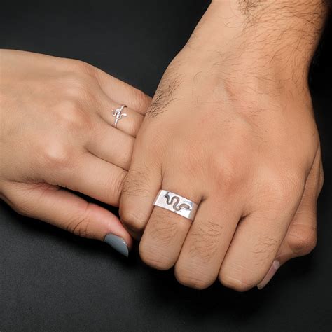 Buy New Couple Rings in Gold - Elegant Designs at Best Price – GIVA