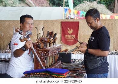 keri keri images stock  vectors shutterstock